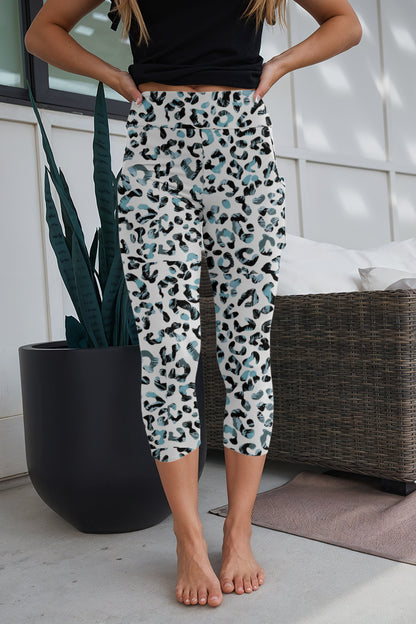 #color_frosted_feline_capris